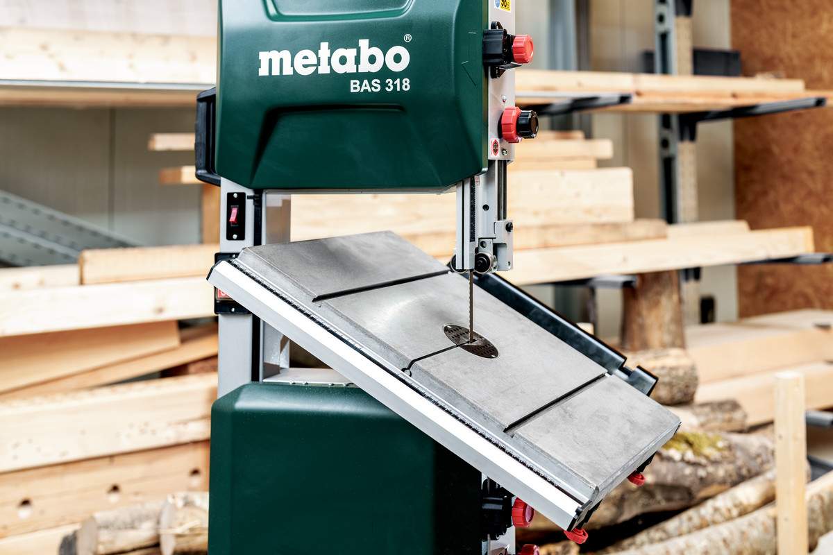 MET6.19010.000 PILA TRAČNA BAS318 PRECISION 2240mm 900W DNB